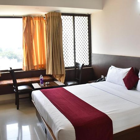 Hotel Pc Residency マイソール エクステリア 写真